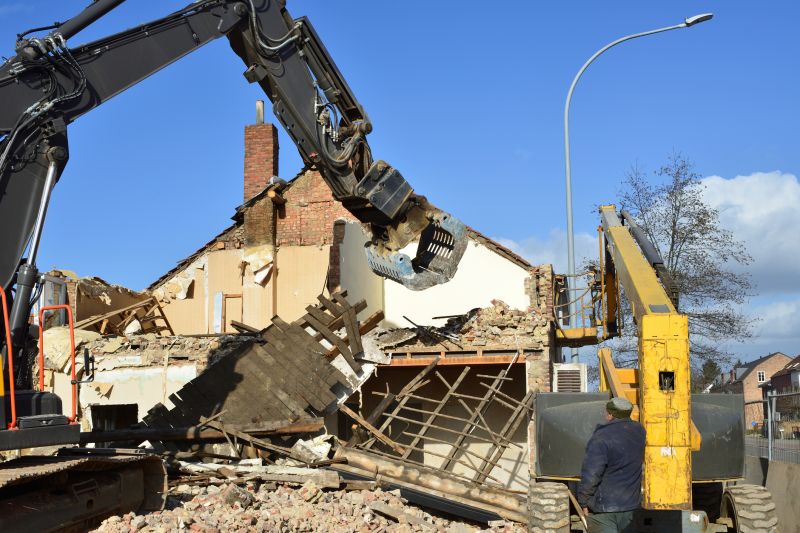 Cabin Demolition in South Houston, TX